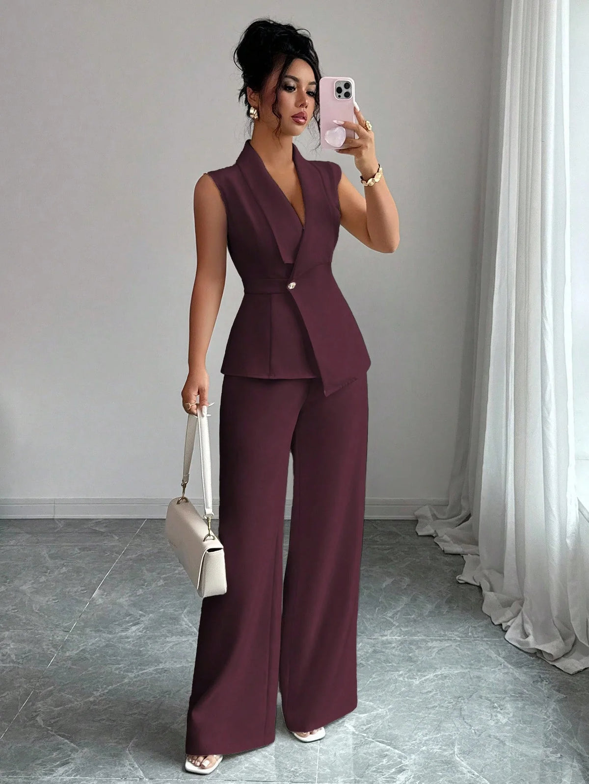 Conjunto Feminino de Alfaiataria Colete e Calça