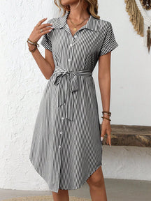 Vestido Listrado Feminino com Botões Estilo Camisa
